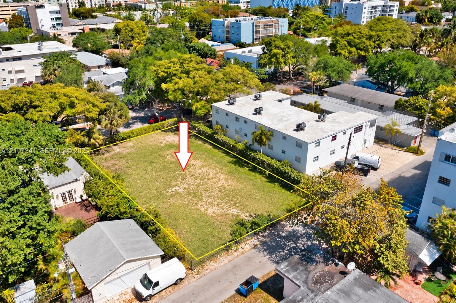 1946 Madison Street Property Photo 3