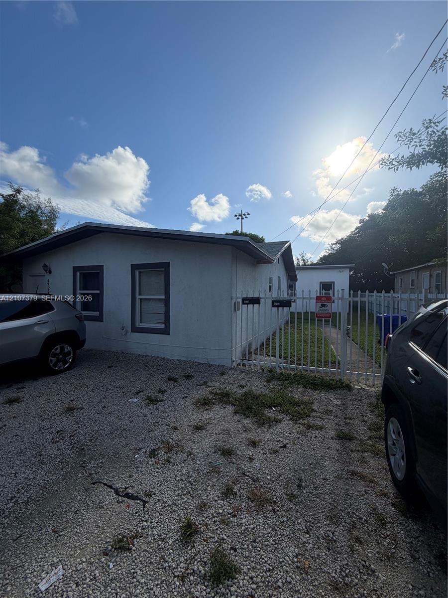 4729 Nw 15th Avenue Property Photo 1