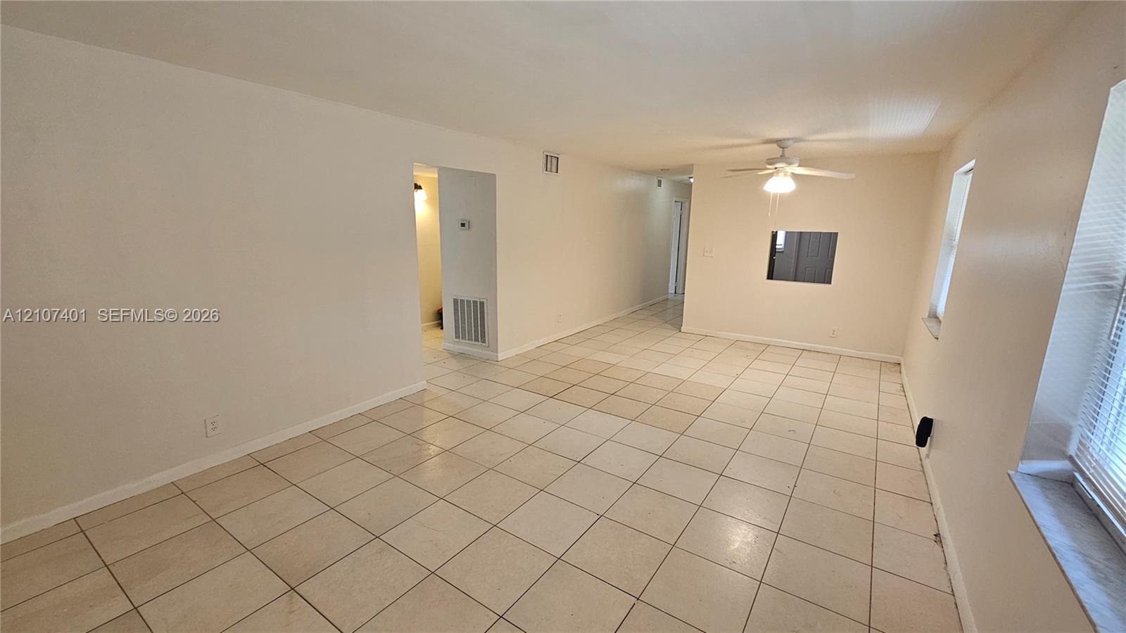1524 Sw 5th Place C Property Photo 8