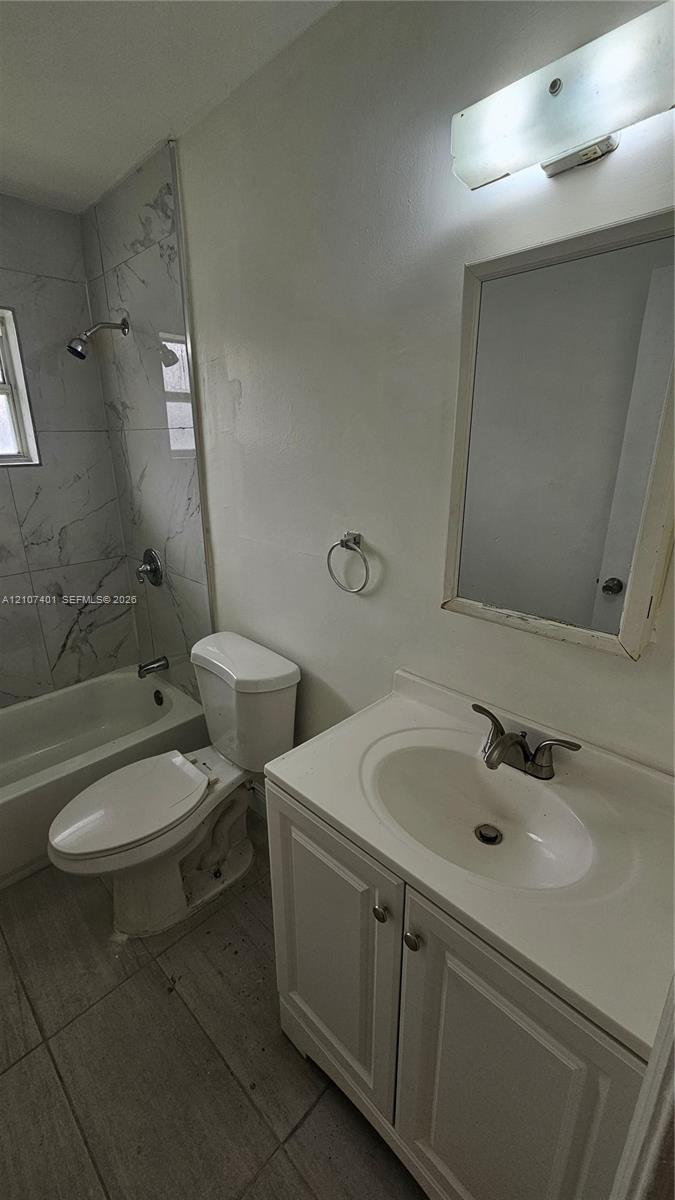 1524 Sw 5th Place C Property Photo 11