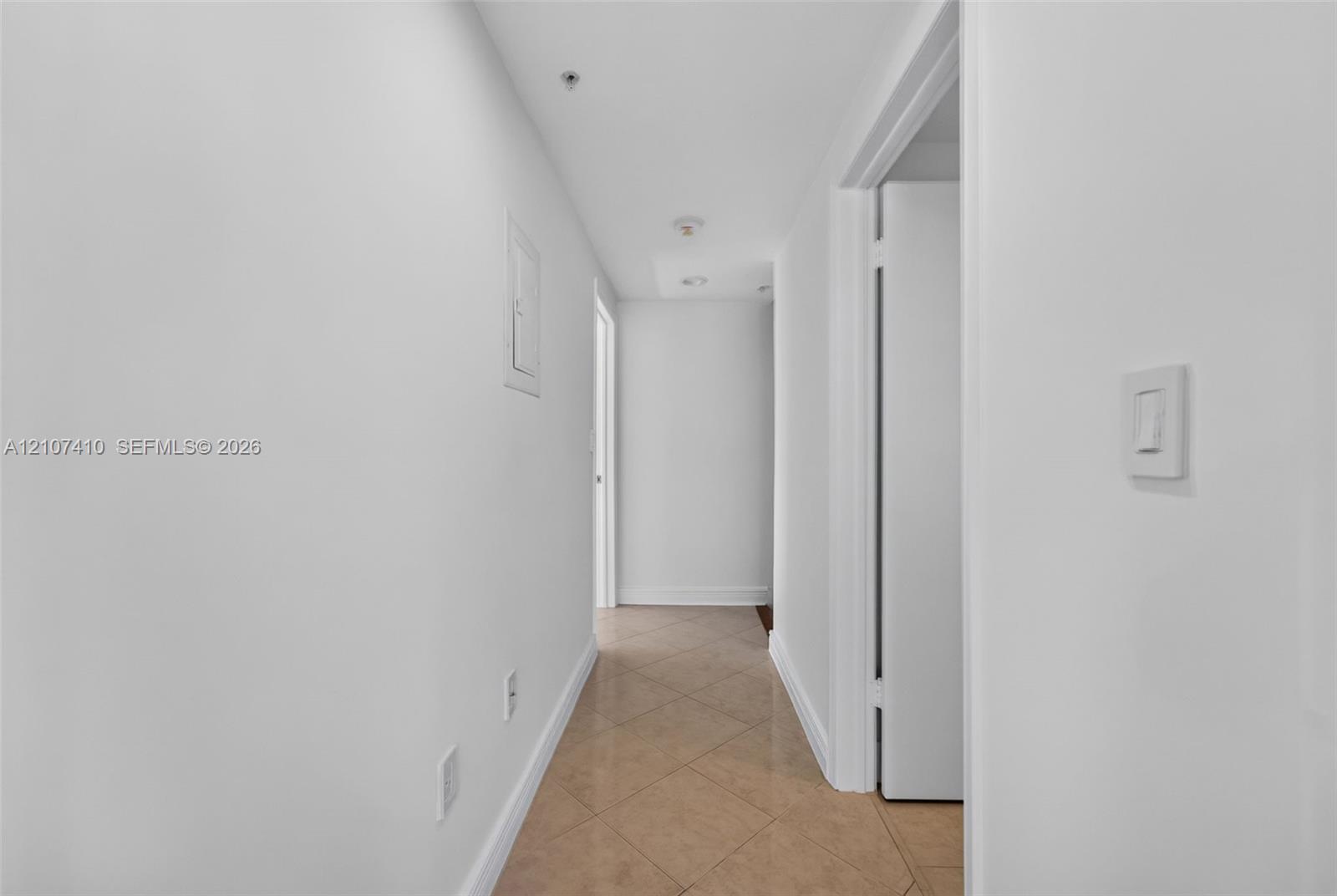 50 Ocean Lane Drive Ph601 Property Photo 9