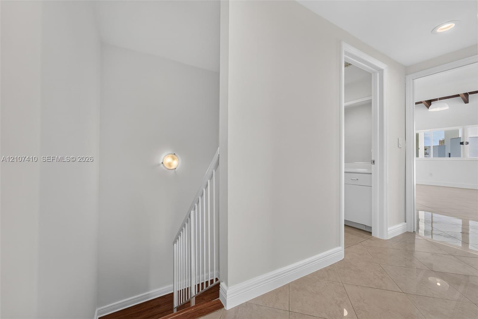 50 Ocean Lane Drive Ph601 Property Photo 11