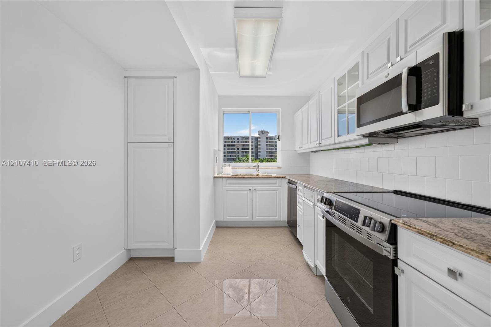 50 Ocean Lane Drive Ph601 Property Photo 35