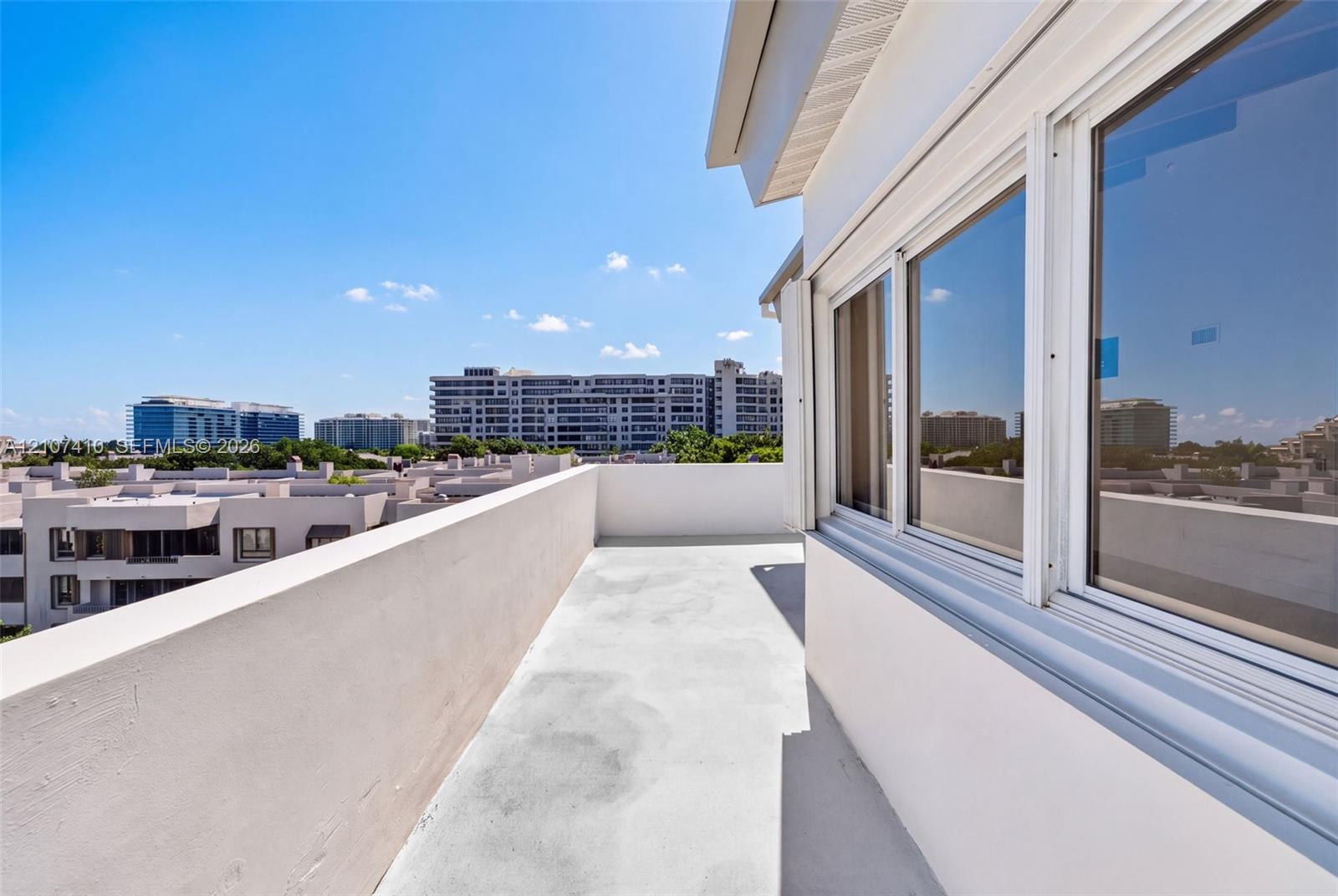 50 Ocean Lane Drive Ph601 Property Photo 38