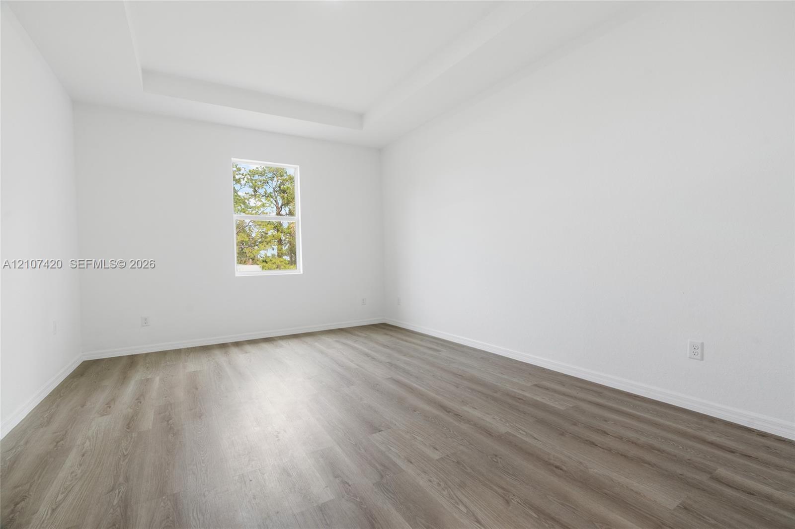 566 Woodview Drive Property Photo 15