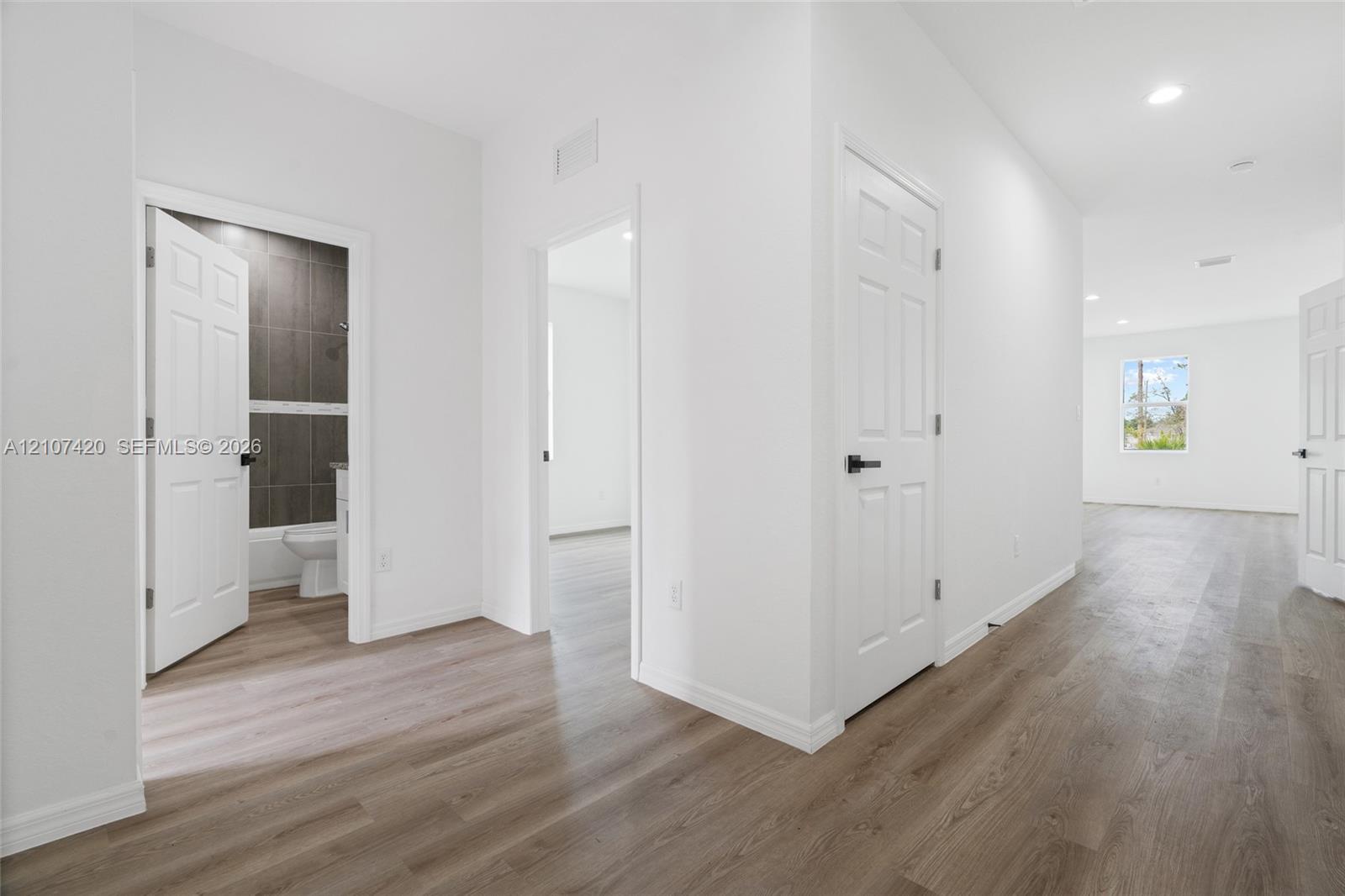 566 Woodview Drive Property Photo 18