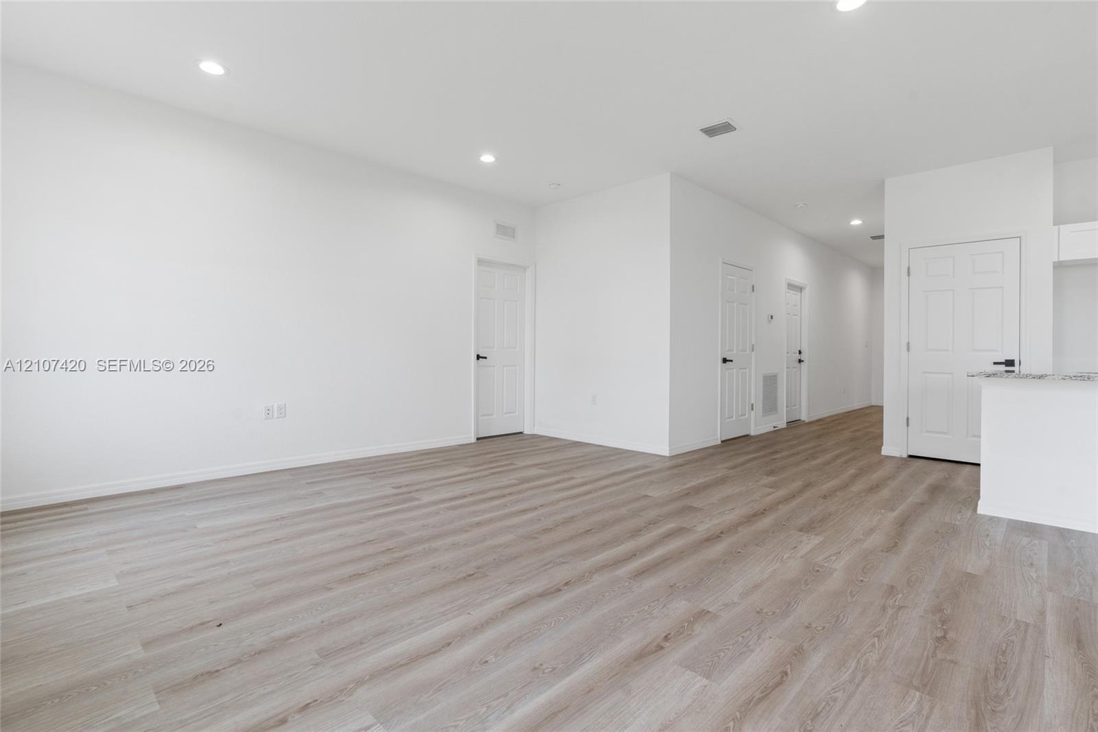 566 Woodview Drive Property Photo 21