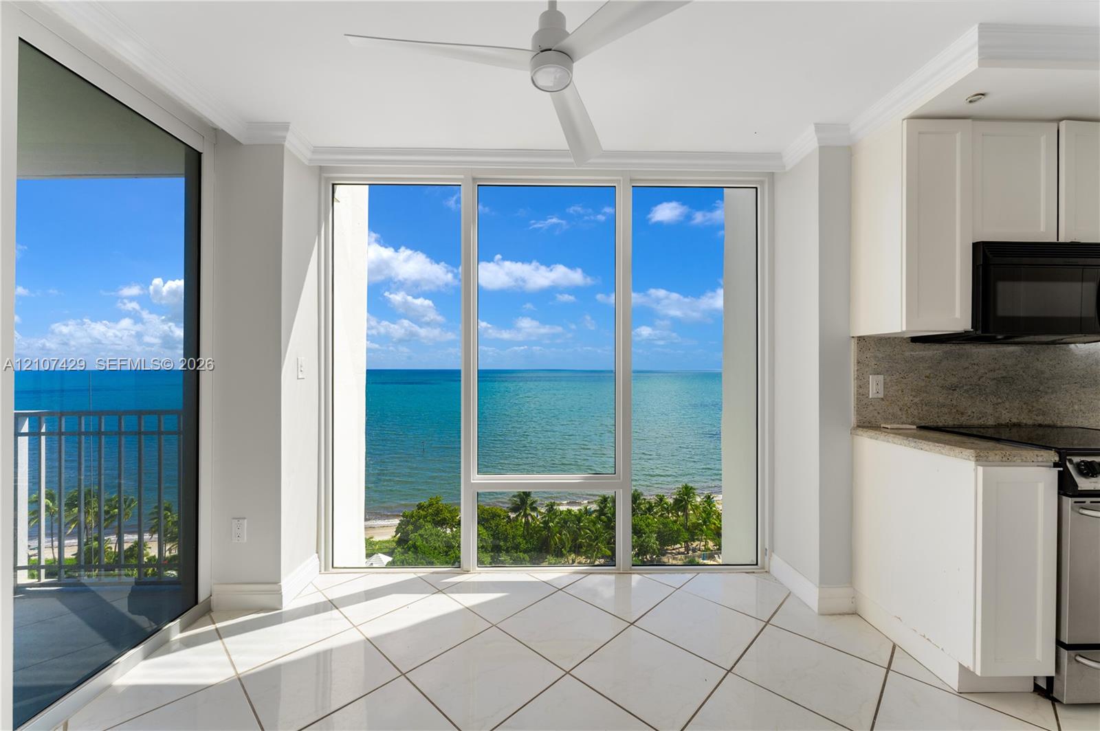 881 Ocean Drive 13h Property Photo 9