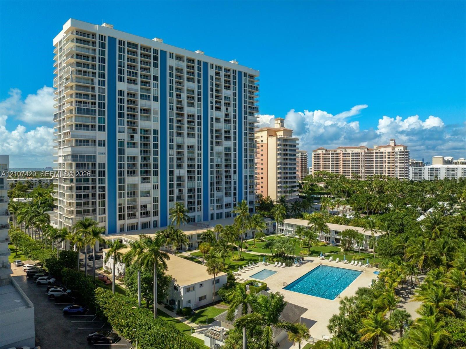 881 Ocean Drive 13h Property Photo 21