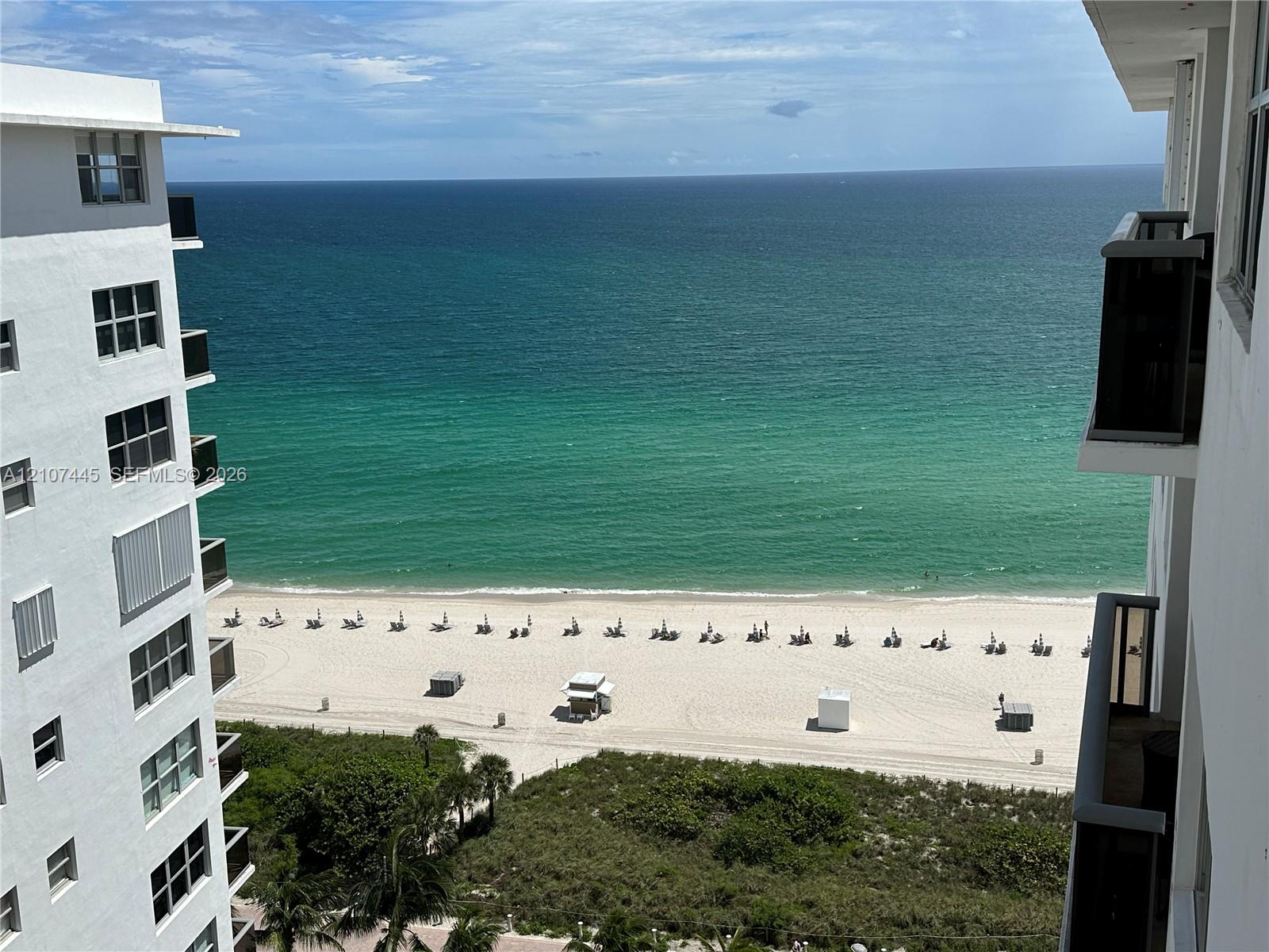 6039 Collins Avenue Ph21 Property Photo 23