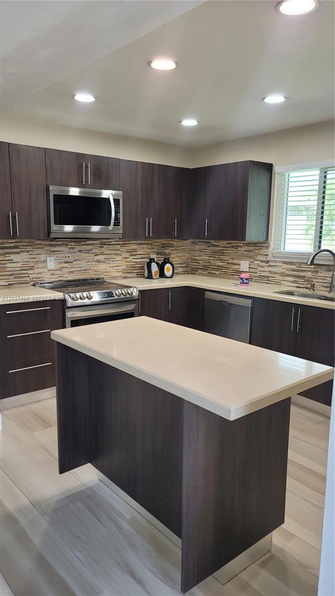 330 Racquet Club Road 204 Property Photo 7