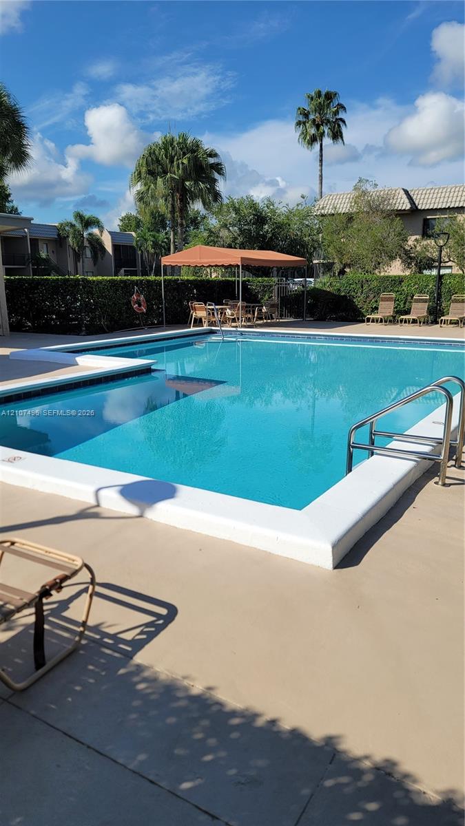 330 Racquet Club Road 204 Property Photo 14