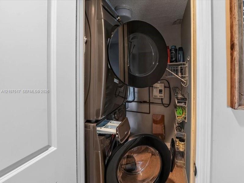 16531 Ne 35th Avenue 402-11 Property Photo 27