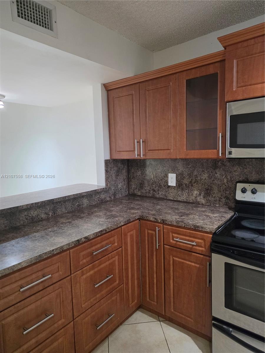 A12107558 Property Photo 2