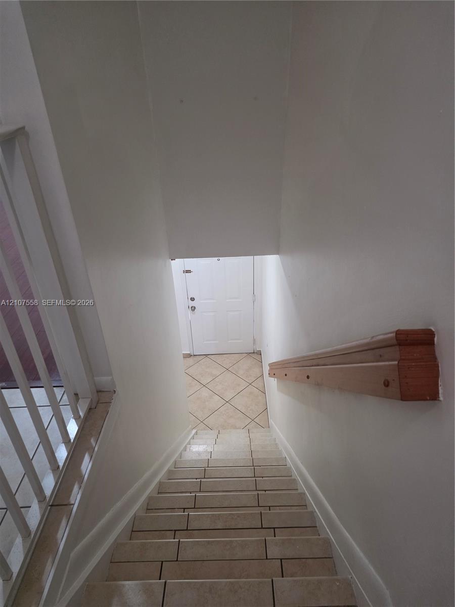 A12107558 Property Photo 10