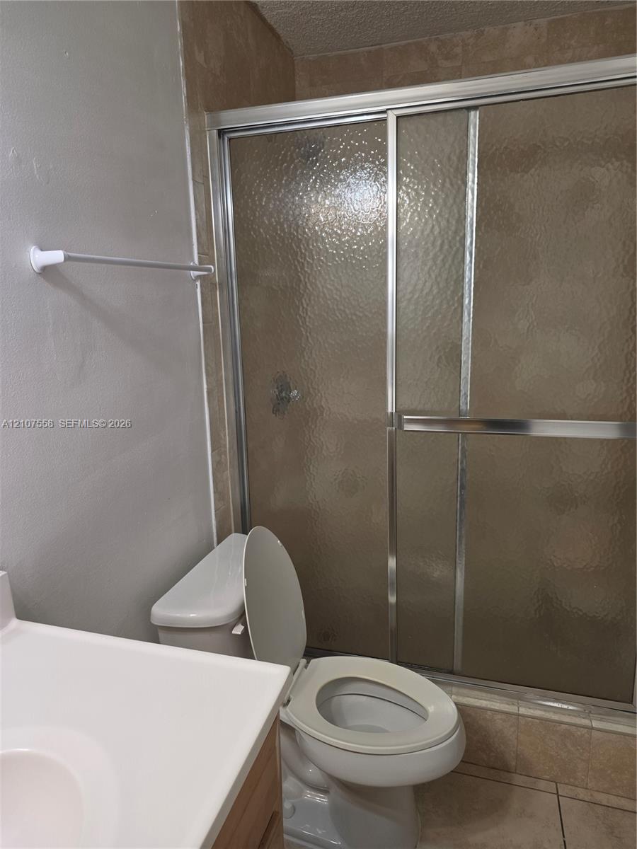 A12107558 Property Photo 15