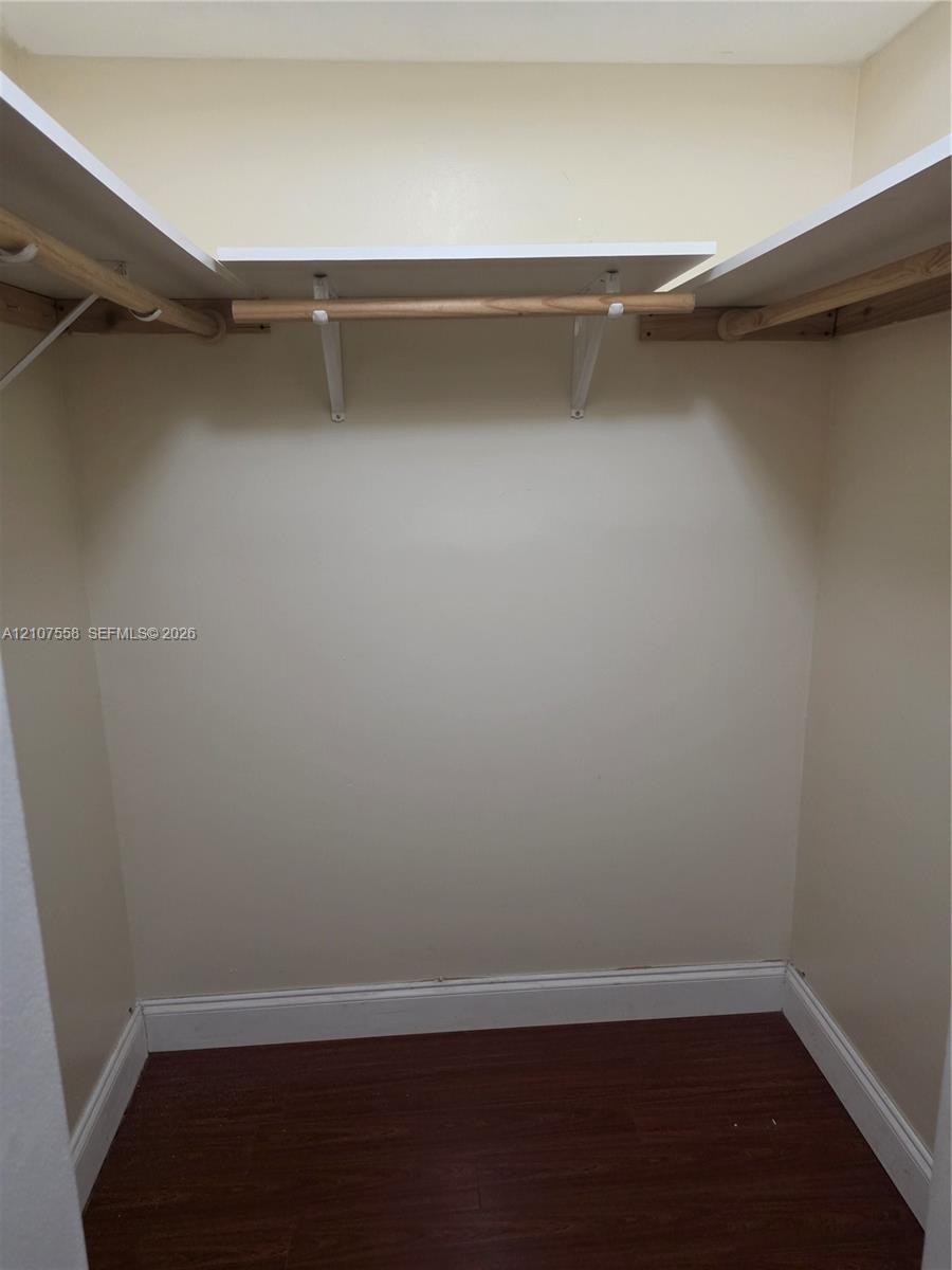 A12107558 Property Photo 18