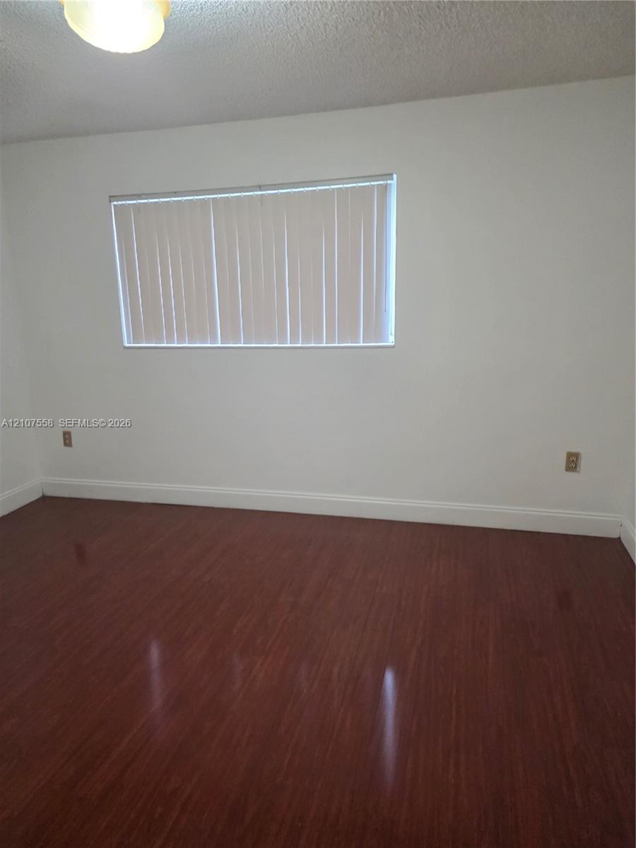 A12107558 Property Photo 20