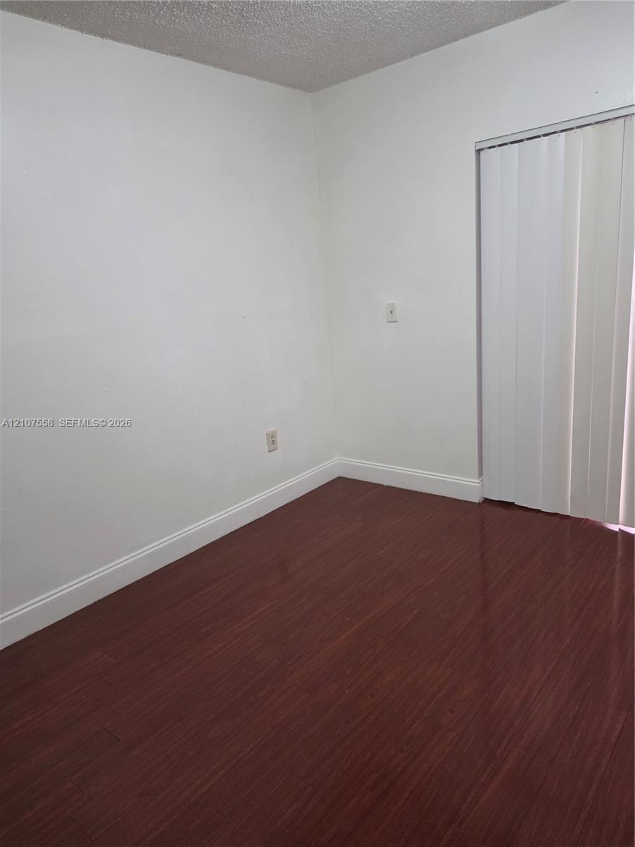 A12107558 Property Photo 22