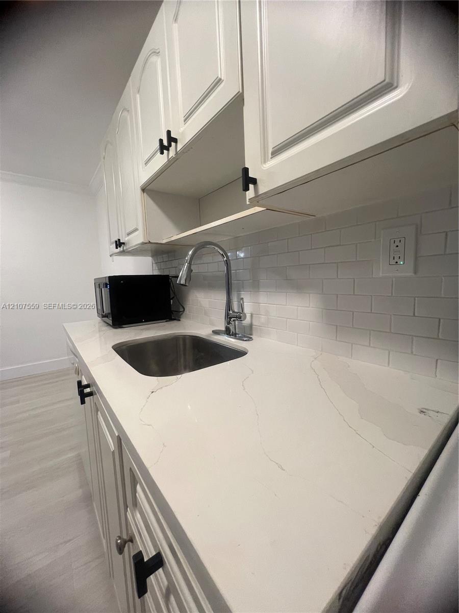 890 NW 45th Avenue 2 Property Photo 1