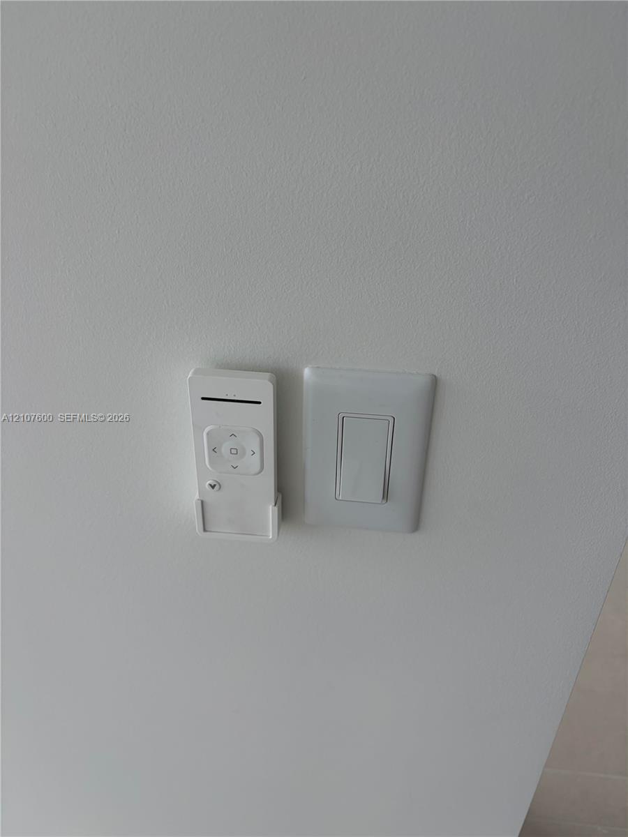 1170 E Hallandale Beach Boulevard 2409 Property Photo 8