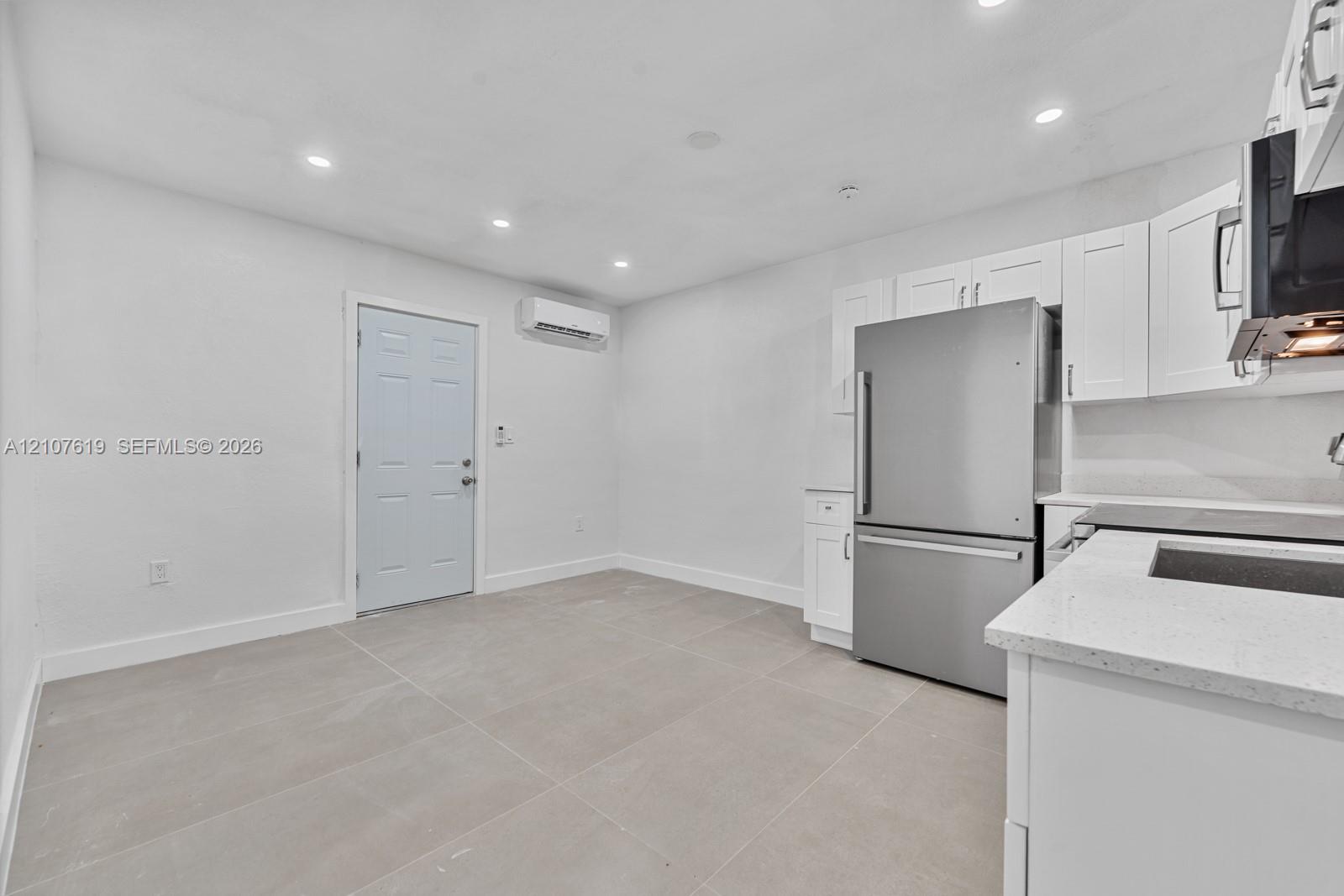 1849 Nw 16th Street B Property Photo 6