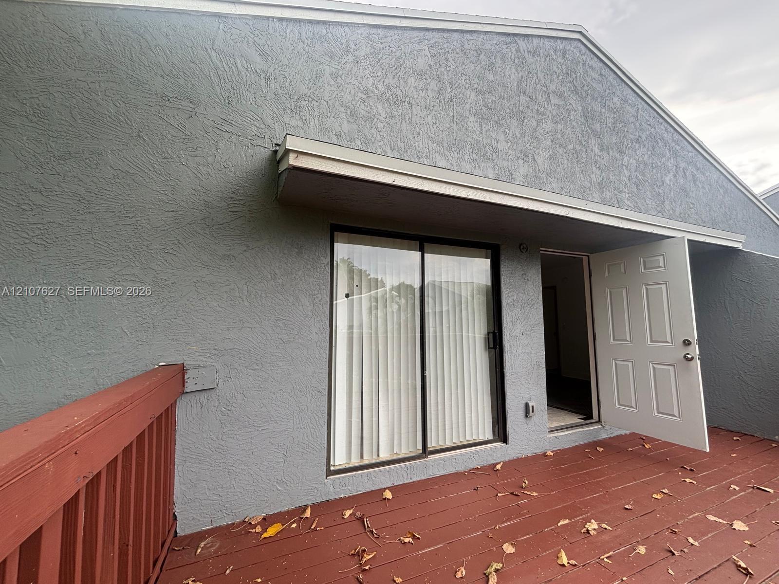19 Crossings Circle H Property Photo 1