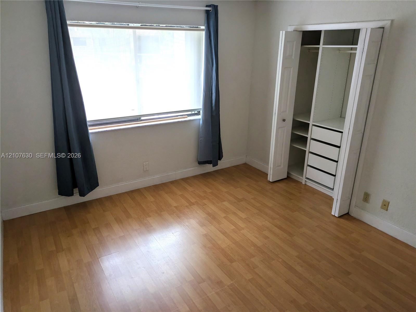 412 Lakeview Drive 203 Property Photo 20