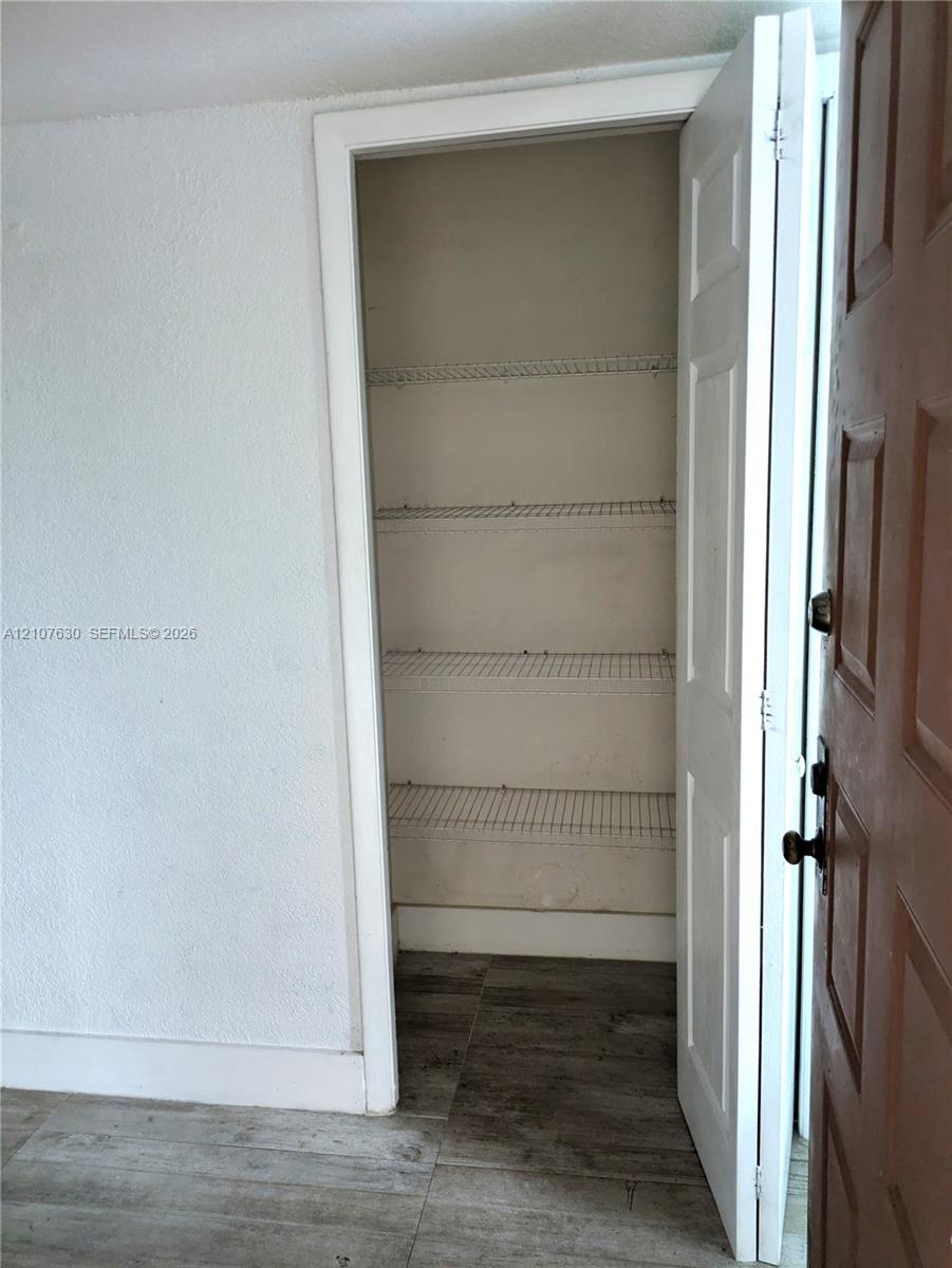 412 Lakeview Drive 203 Property Photo 27