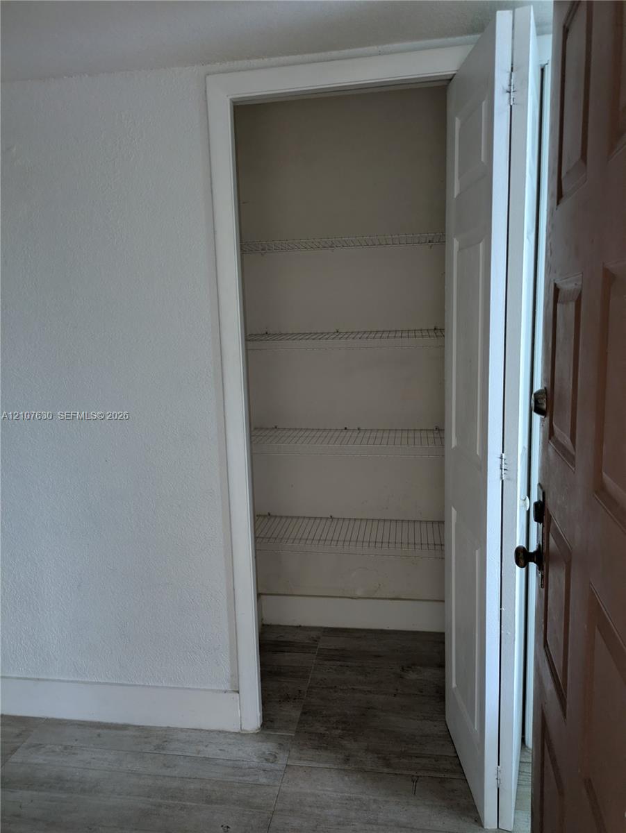 412 Lakeview Drive 203 Property Photo 36