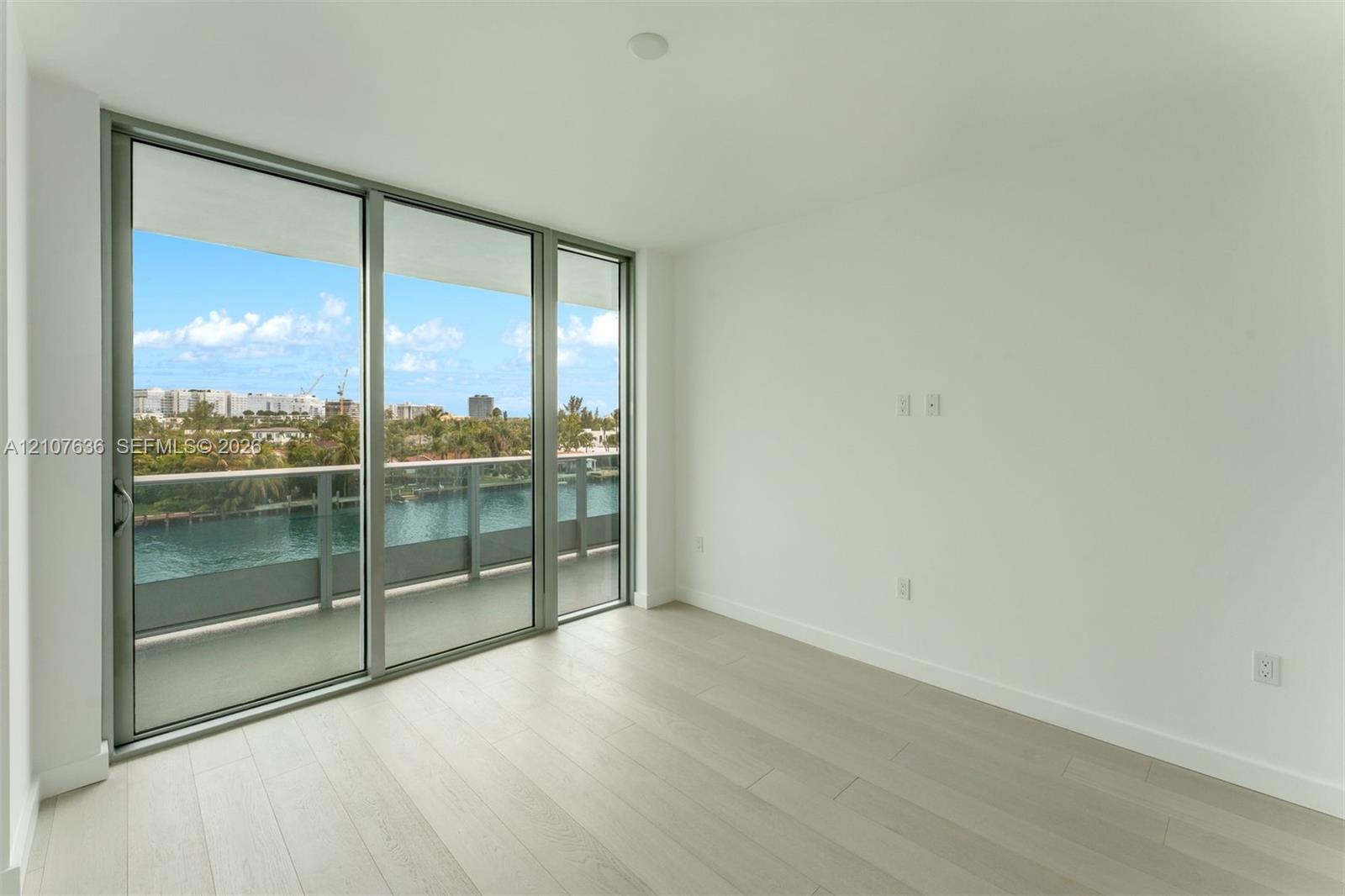 9201 E Bay Harbor Drive 501 Property Photo 16