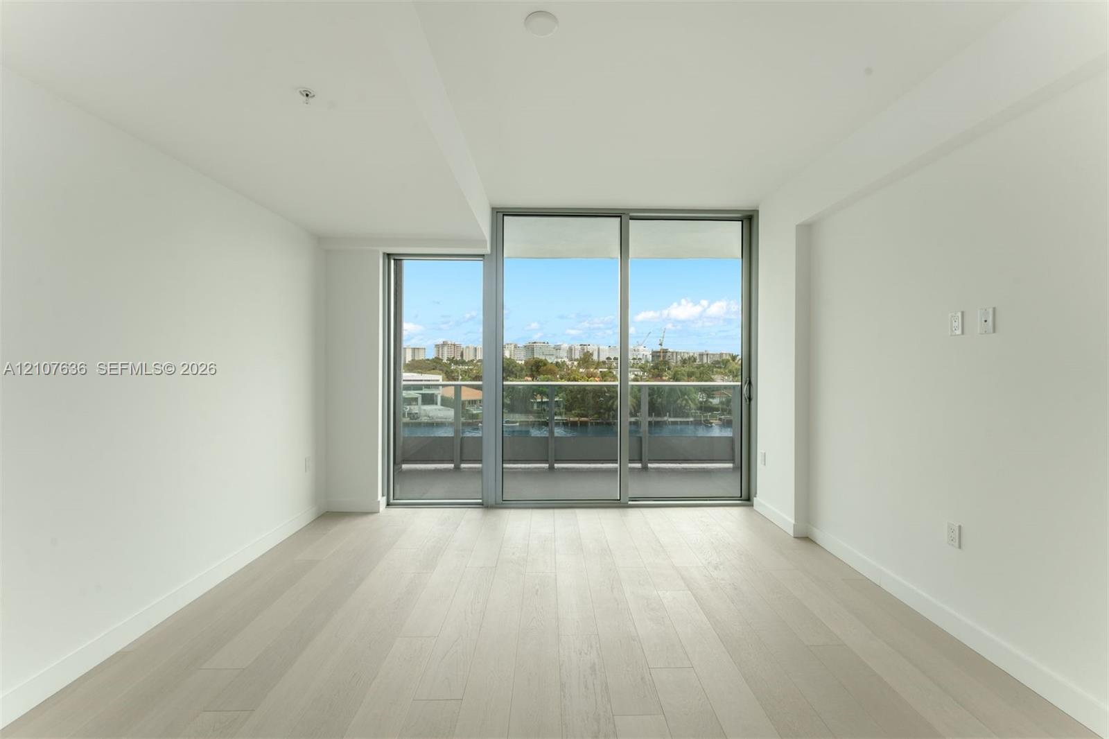 9201 E Bay Harbor Drive 501 Property Photo 18