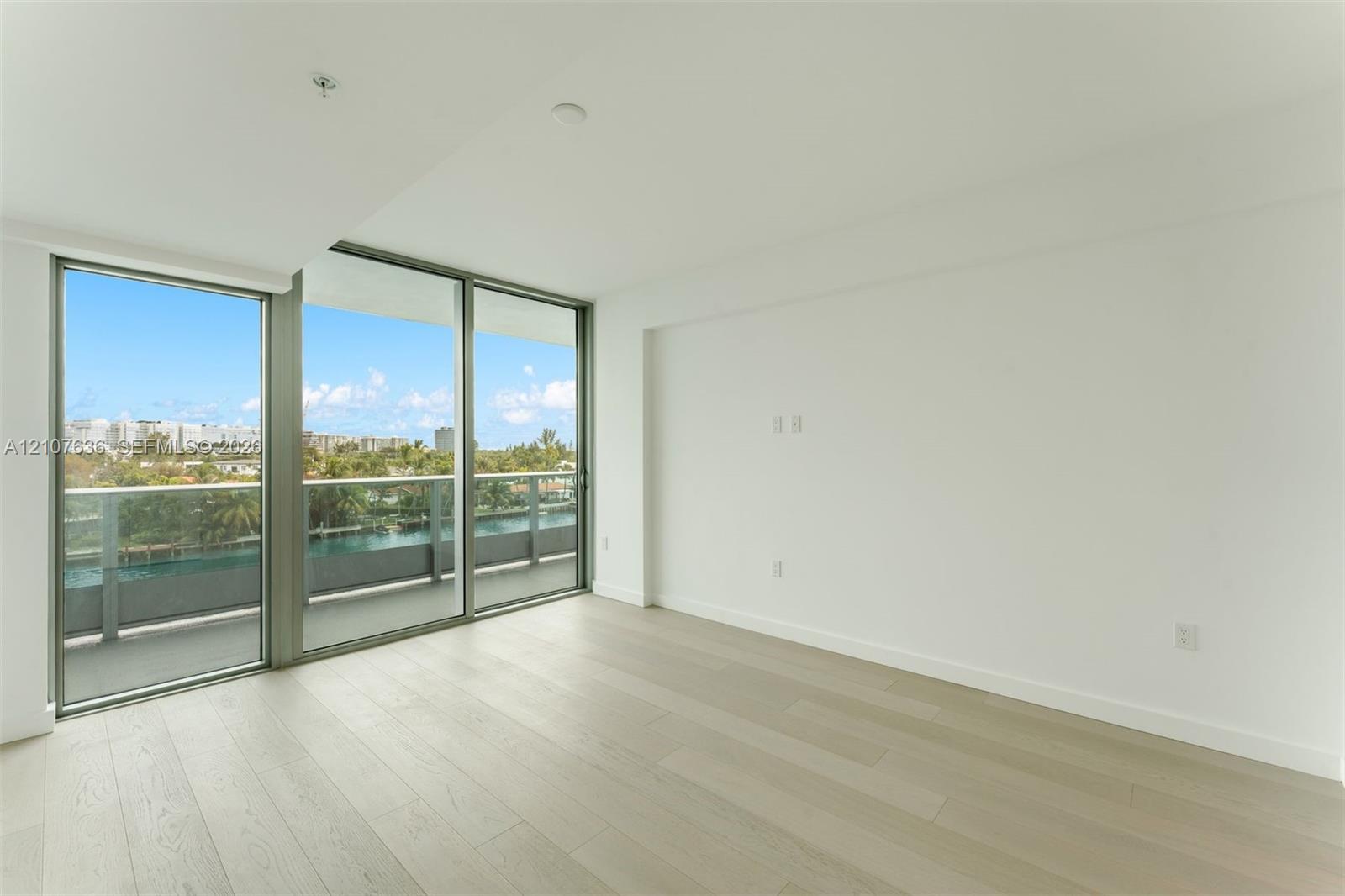 9201 E Bay Harbor Drive 501 Property Photo 19