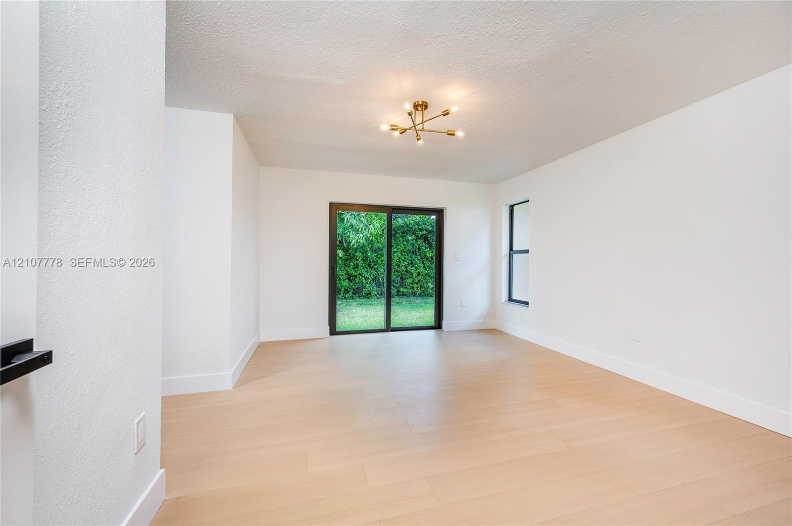 9261 Sw 11th Street Property Photo 11