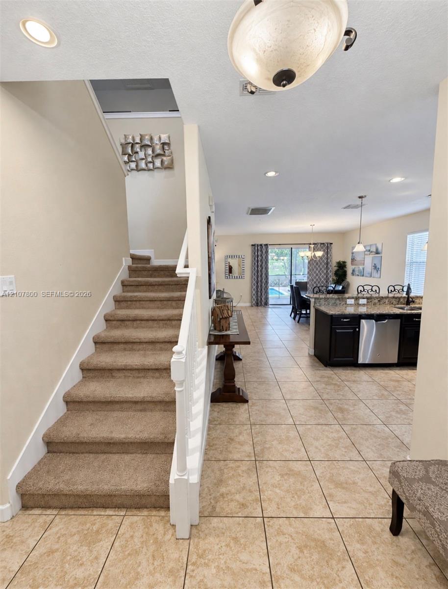 1476 Moon Valley Property Photo 3