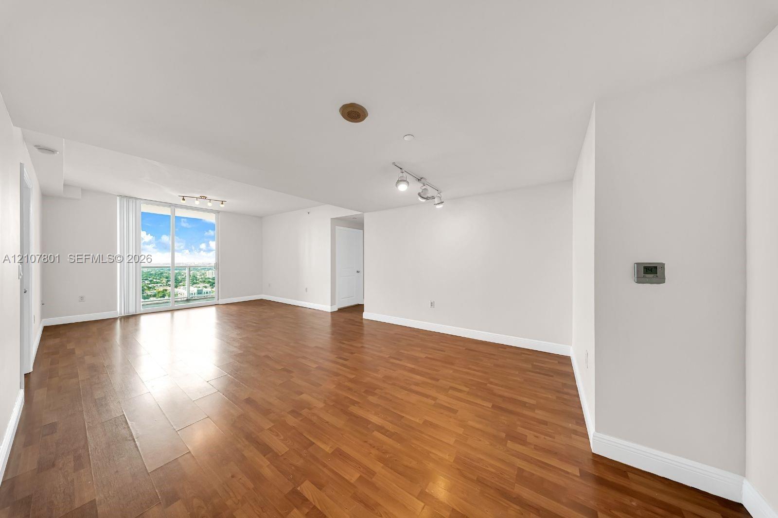 1250 S Miami Avenue 3503 Property Photo 6
