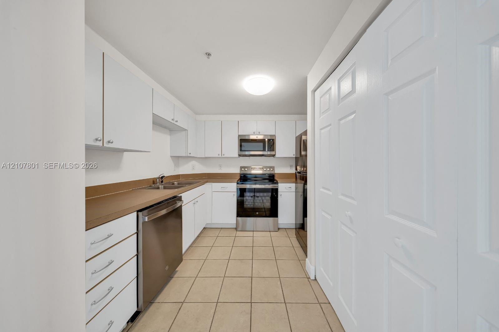 1250 S Miami Avenue 3503 Property Photo 17