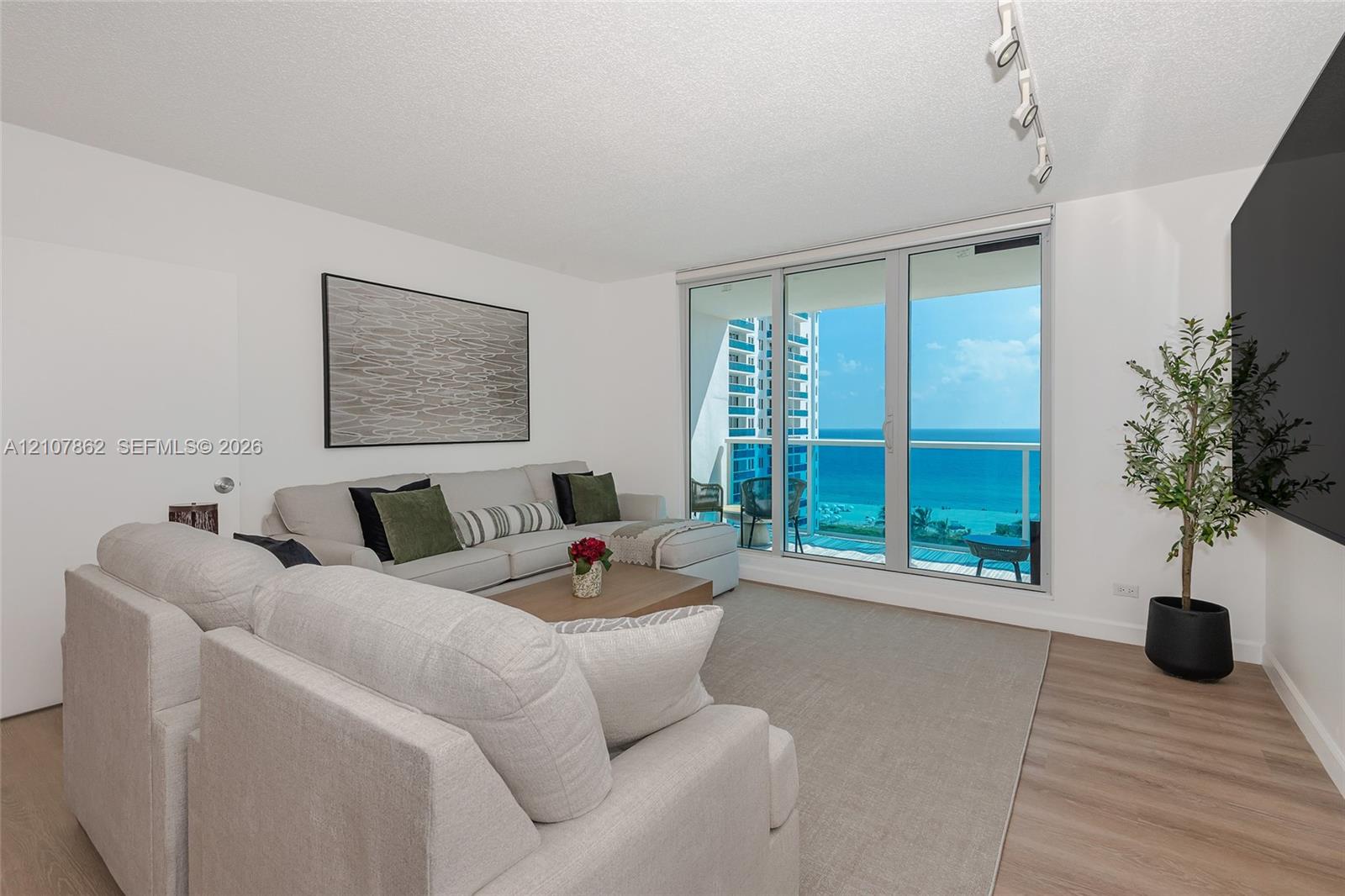 A12107862 Property Photo 11