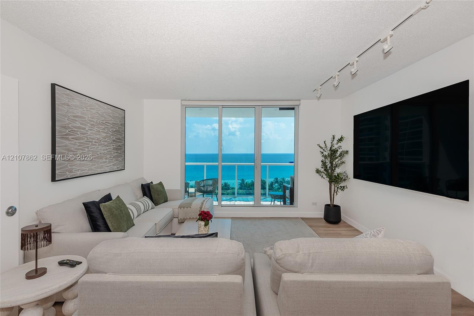 A12107862 Property Photo 12