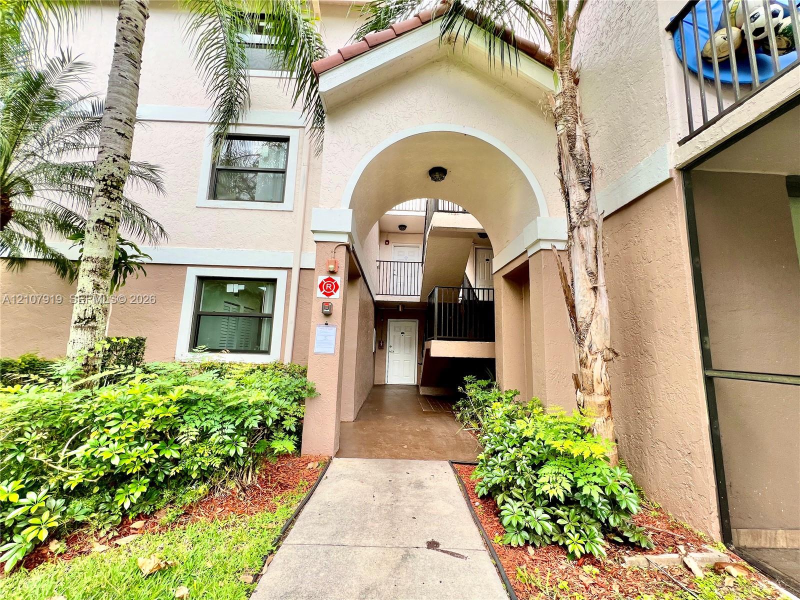 10105 W Sunrise Boulevard 101 Property Photo 11