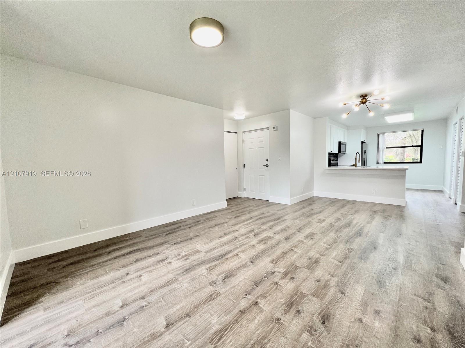10105 W Sunrise Boulevard 101 Property Photo 14