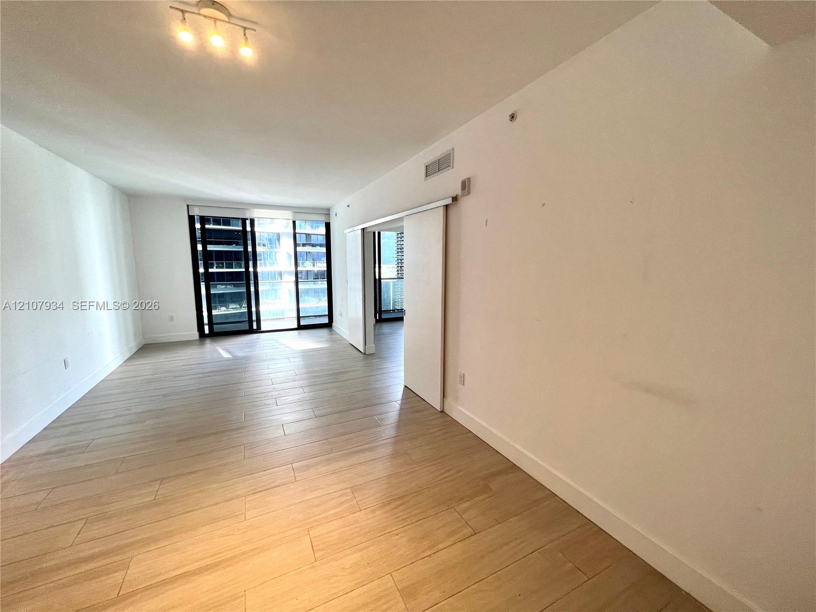 1010 Brickell Avenue 3508 Property Photo 1