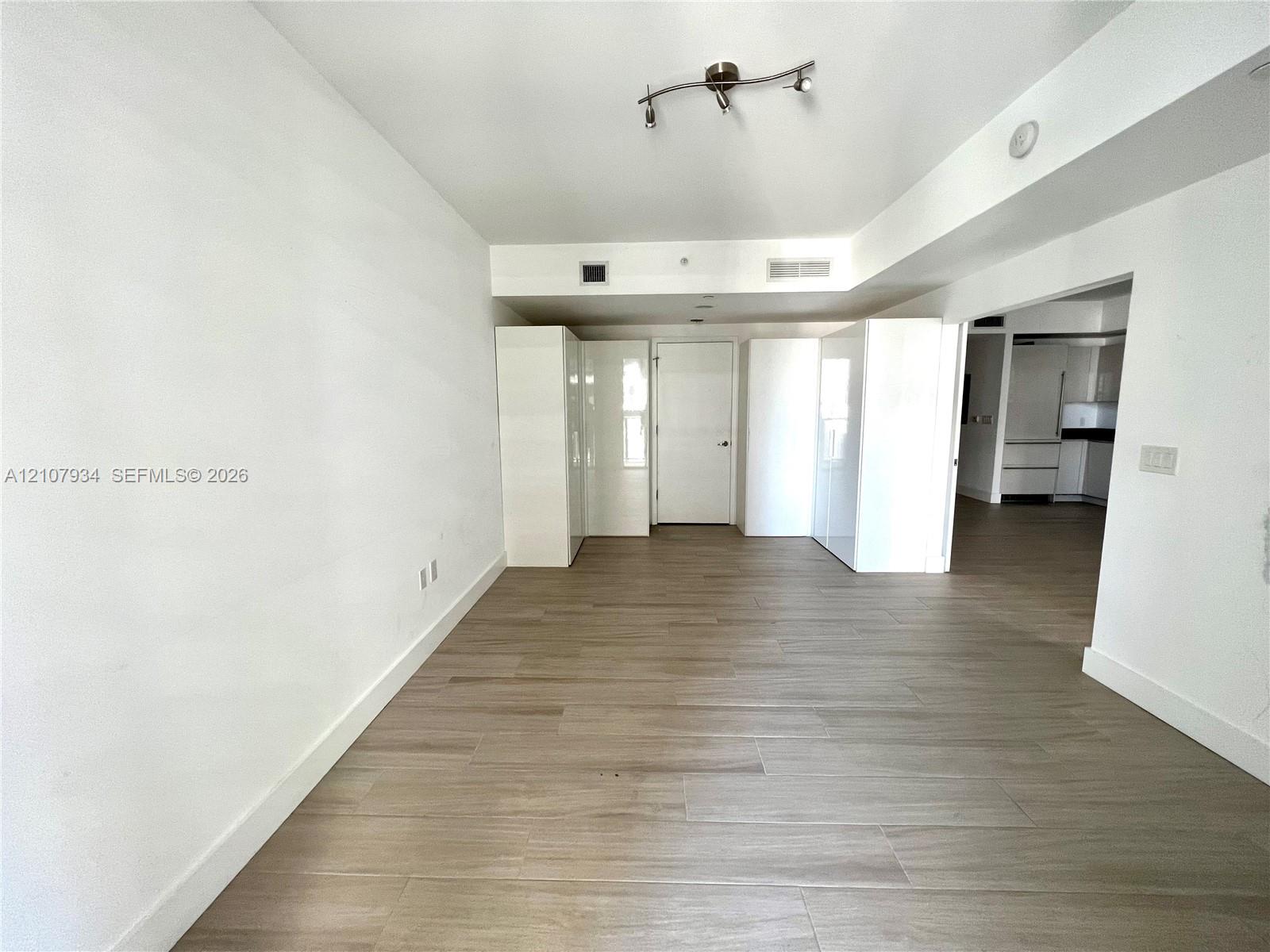 1010 Brickell Avenue 3508 Property Photo 7