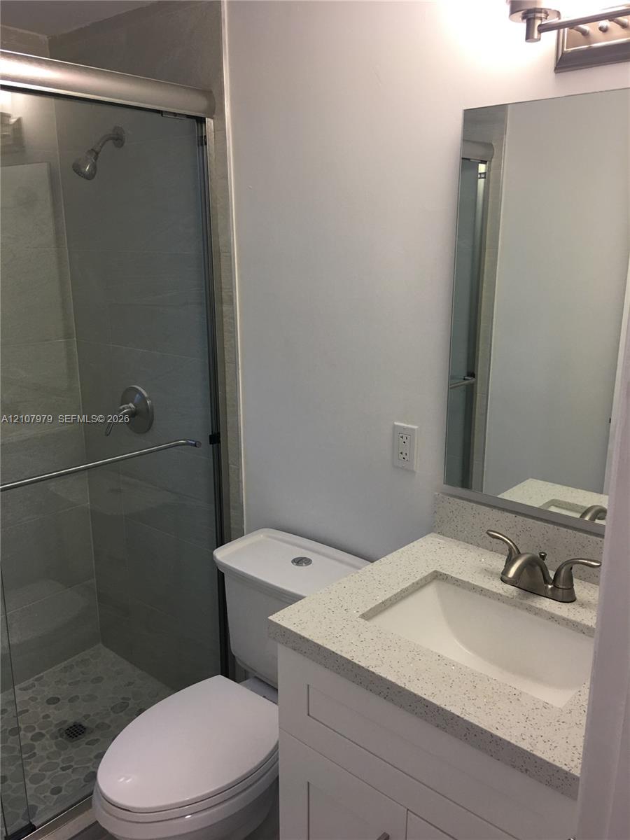 19 Sidonia Avenue 4 Property Photo 5