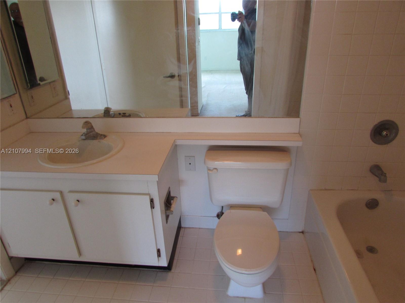 2654 Se 20th Court 206-d Property Photo 21