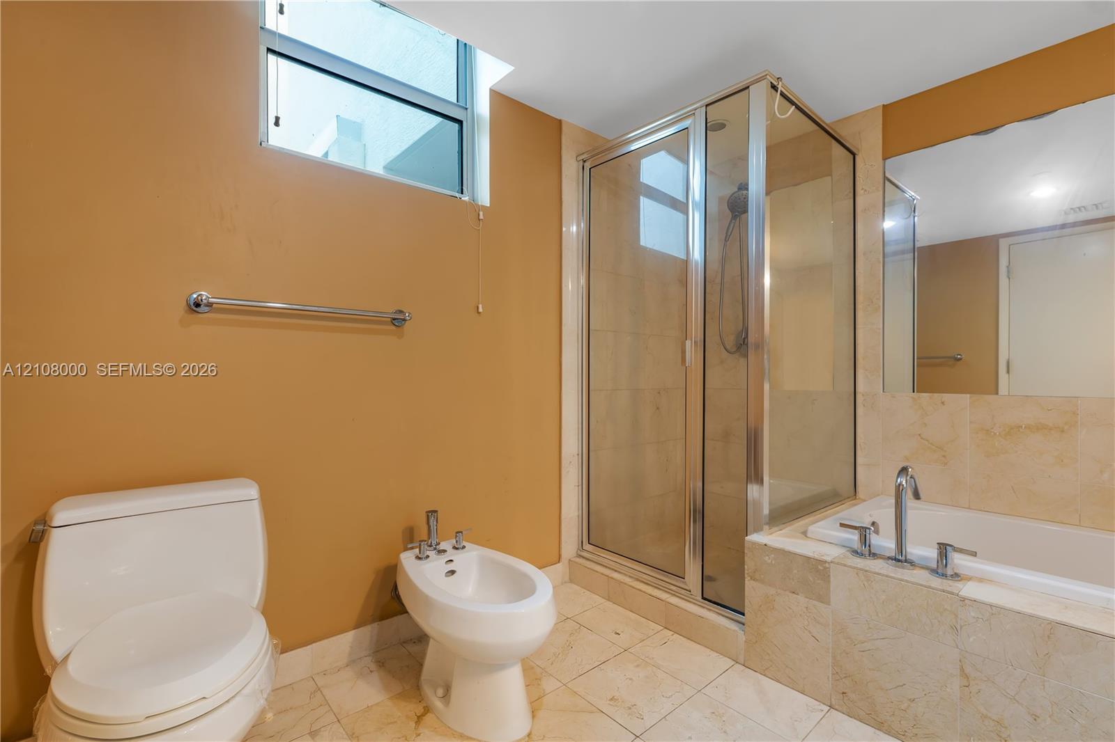 A12108000 Property Photo 13