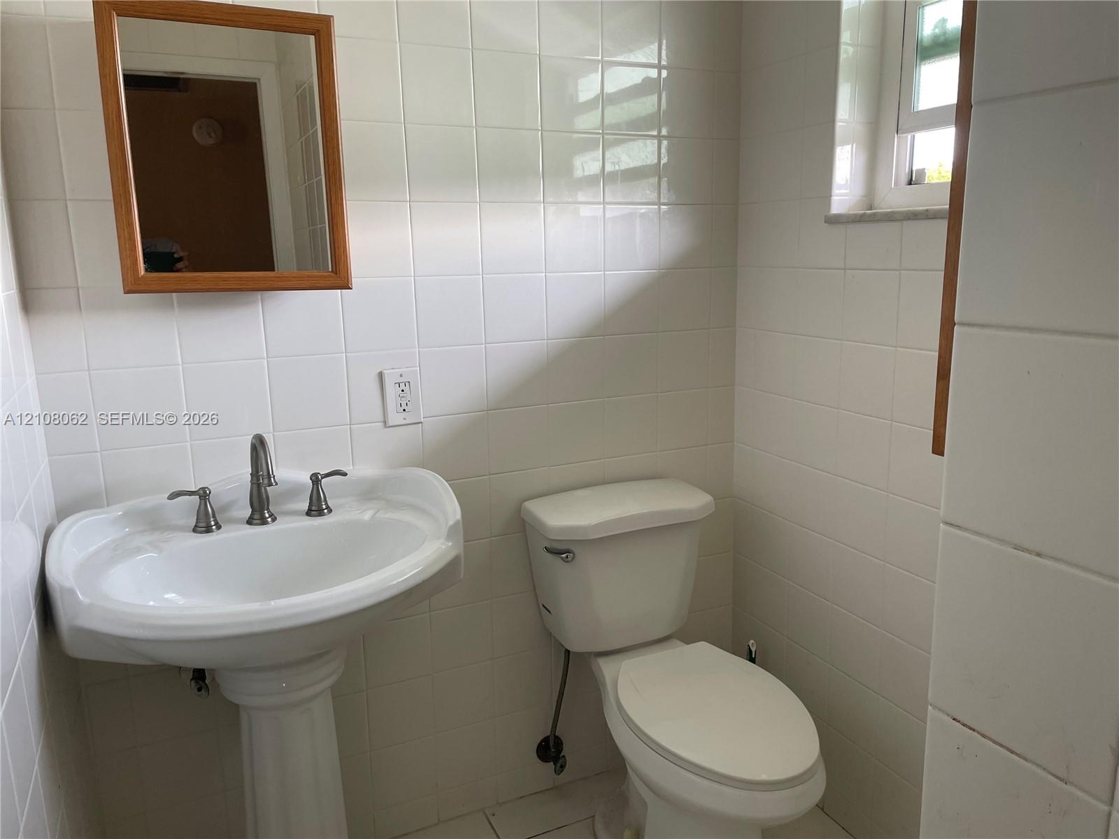 2300 Park Lane 208 Property Photo 5