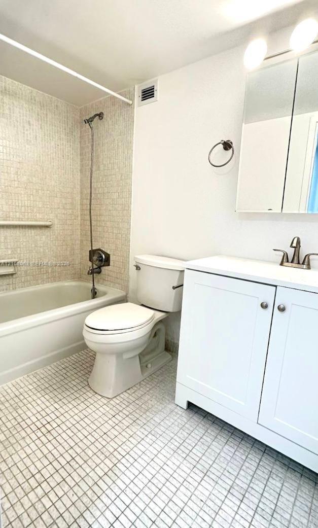 701 Three Islands Boulevard 315 Property Photo 9