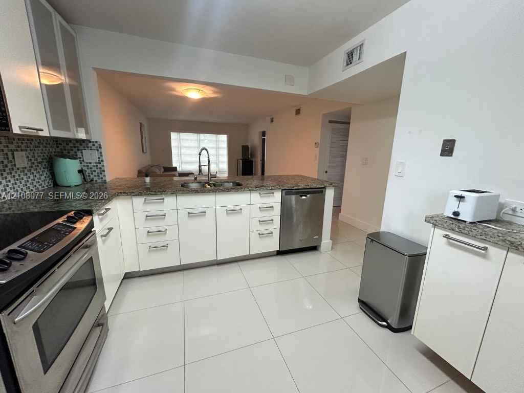 8141 SW 24th Court 207 Property Photo 1