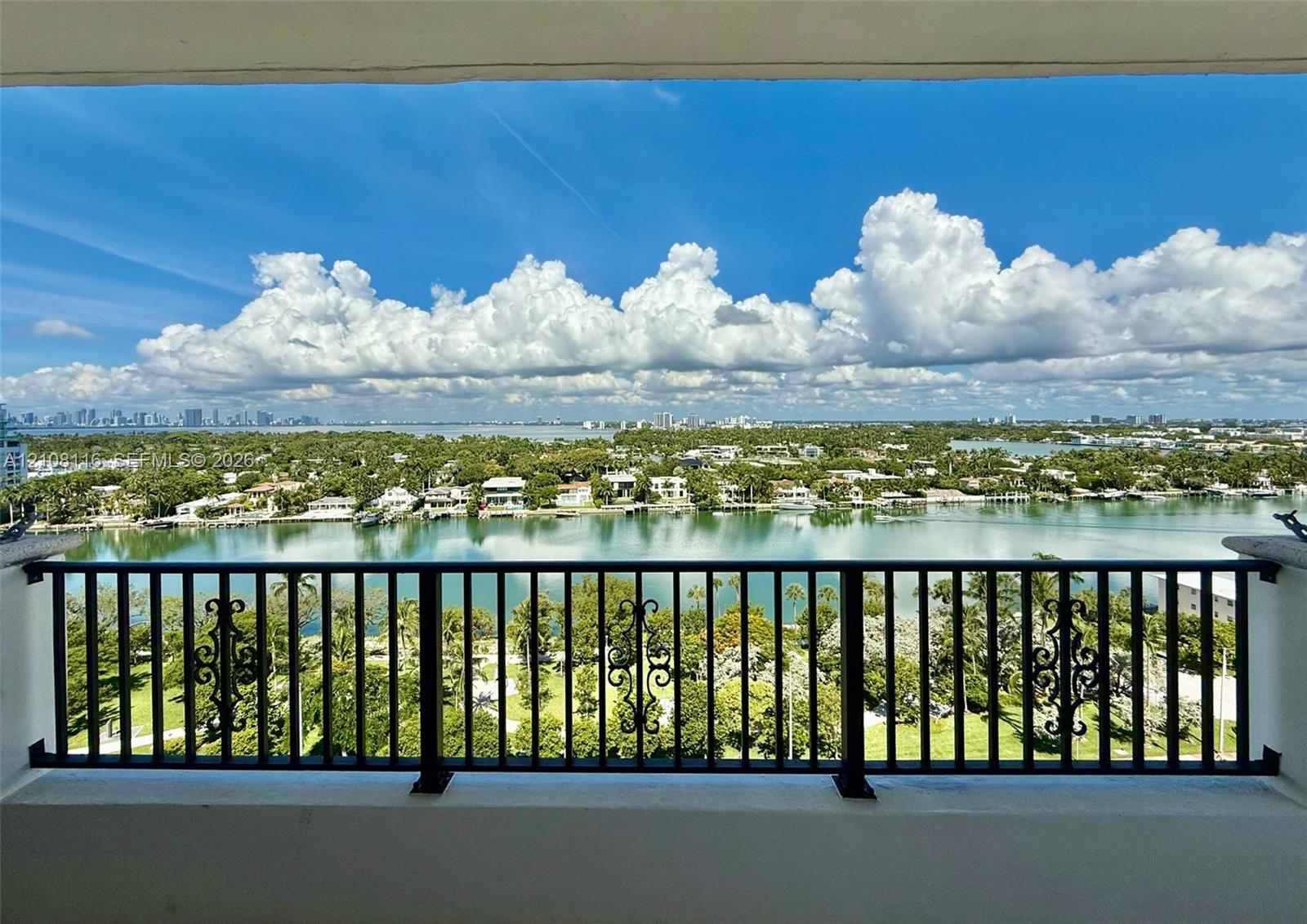 6422 Collins Avenue 1403 Property Photo 3